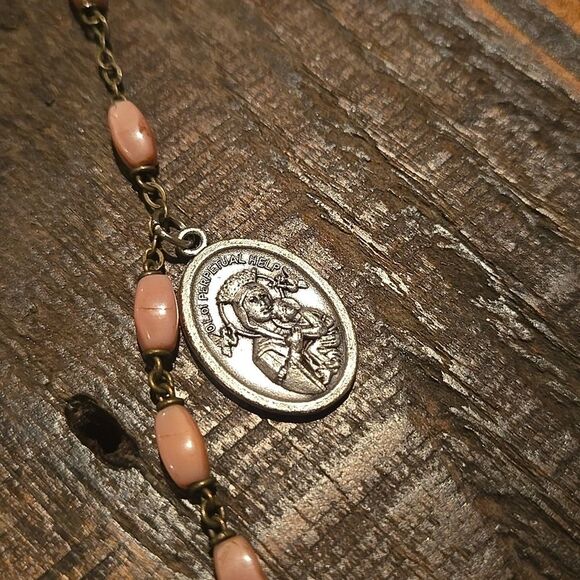 Vintage Pink Bronze Silver Tone Medals Color Rosary Necklace Faith Love Hope - Picture 4 of 16